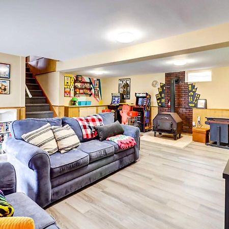 Pet-Friendly Gouldsboro Home At Big Bass Lake 외부 사진