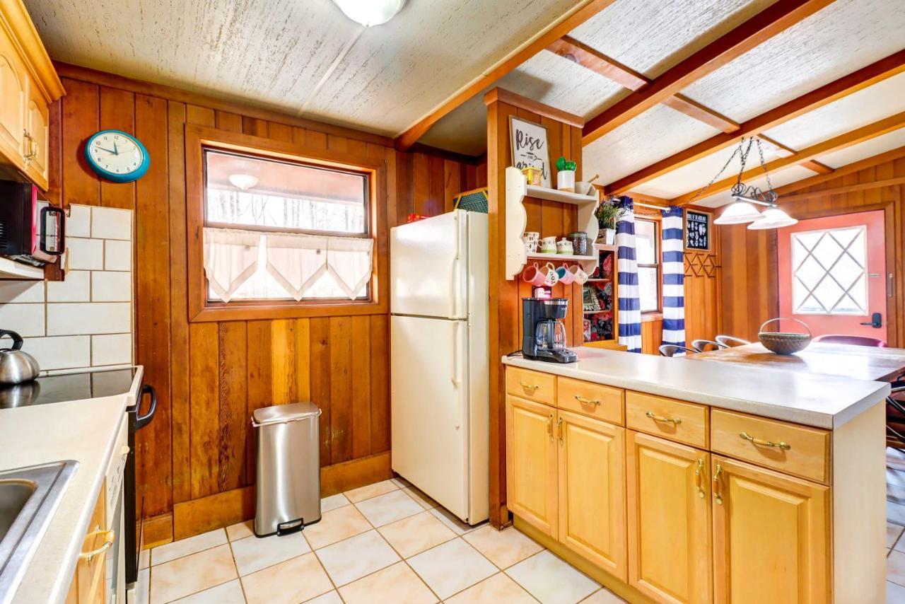 Pet-Friendly Gouldsboro Home At Big Bass Lake 외부 사진