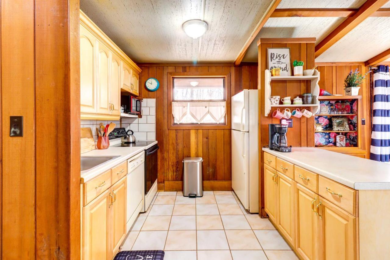 Pet-Friendly Gouldsboro Home At Big Bass Lake 외부 사진