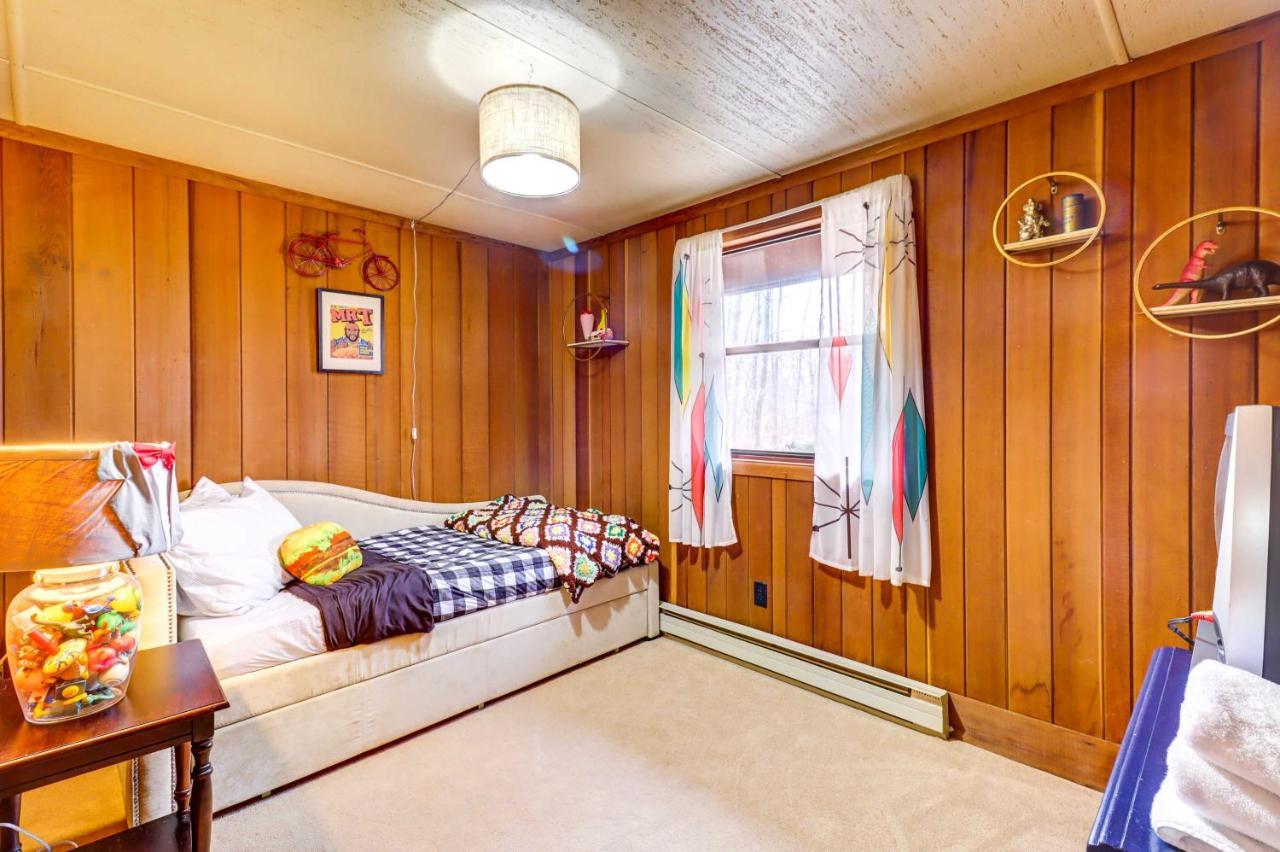 Pet-Friendly Gouldsboro Home At Big Bass Lake 외부 사진