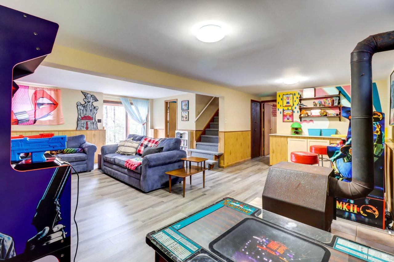 Pet-Friendly Gouldsboro Home At Big Bass Lake 외부 사진